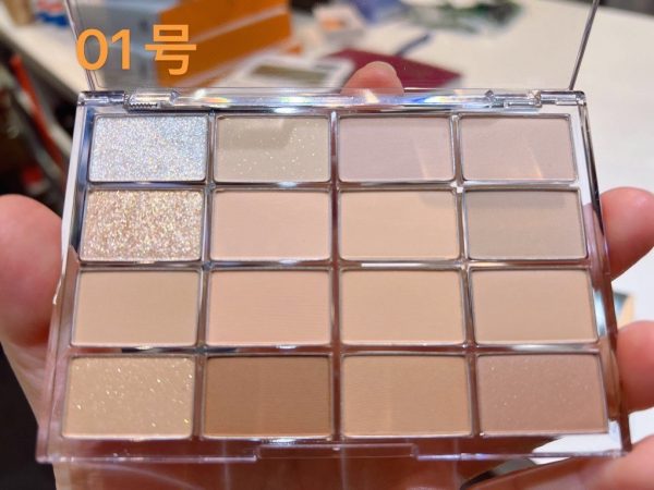 wakemake eyeshadow 01 amore city